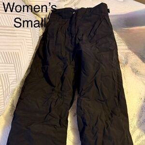 Women’s snow pants size small